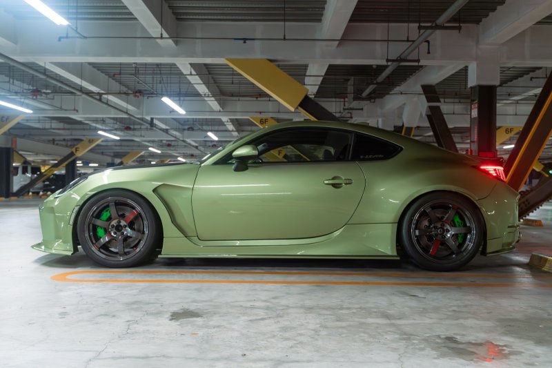 画像4: レイテックオートワークス ZN8 GR86 86【フルFRPモデル】サイドステップ (4)