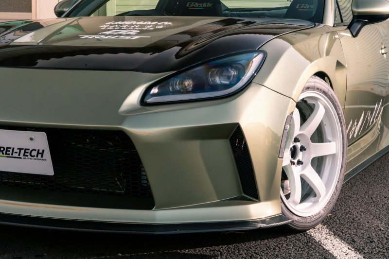 画像2: レイテックオートワークス ZN8 GR86 86 FRP+アンダーパネル部分ウェットカーボンモデル】フロントバンパー (2)